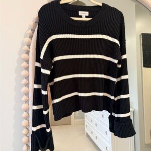Evereve Black & White Ribbed Crew Sweater